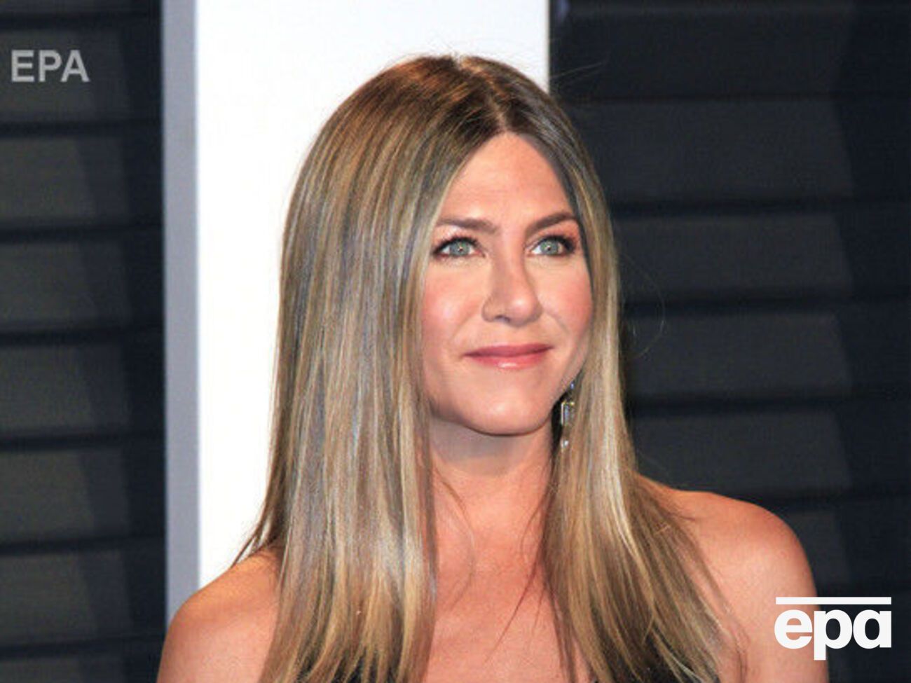 Энистон обращалась к специалистам, чтобы пережить развод&nbsp;&ndash; СМИ
