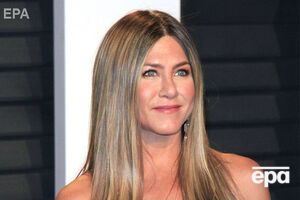 Энистон обращалась к специалистам, чтобы пережить развод – СМИ