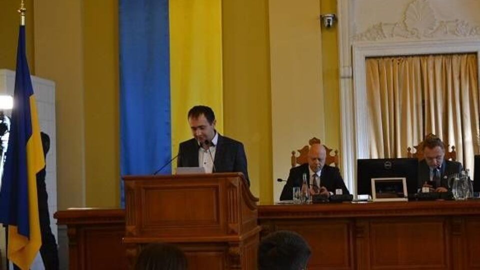 Депутати не підтримали звернення до Павла Клімкіна, подане Ігорем Телішевским (на фото за трибуною)