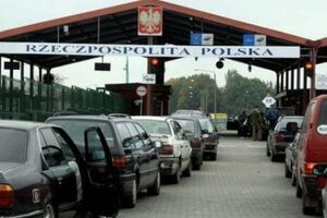 В Украине начали растаможку авто на "еврономерах" по льготным условиям
