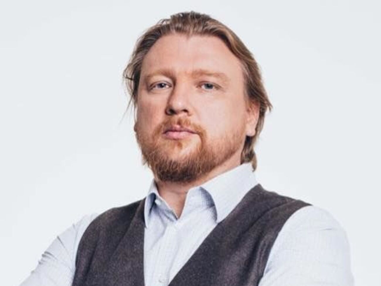 По данным журналистов, Петров организовал скандал "по заказу нескольких влиятельных мужчин"