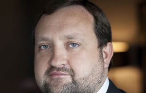 Арбузов возглавлял НБУ и был первым вице-премьером