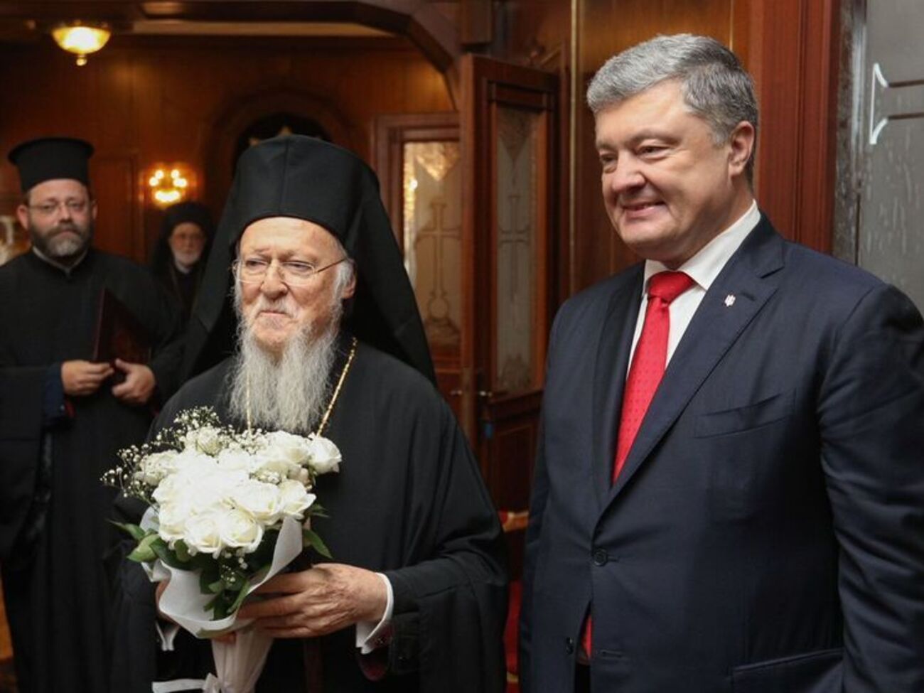 В Стамбул Порошенко (справа) отправился 2 ноября