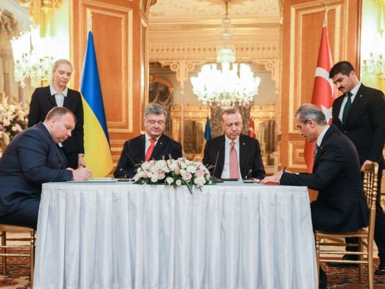Документ підписали у присутності президентів України і Туреччини