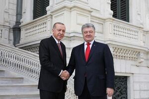 Порошенко: Мы объединяем наши усилия для того, чтобы увеличить давление на Россию