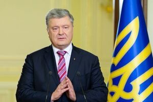 Порошенко нагадав, що безвізовому режиму України з ЄС скоро виповниться півтора року