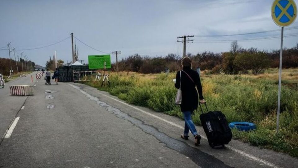 Іноземним журналістам тимчасово заборонено їздити в Крим і на Донбас