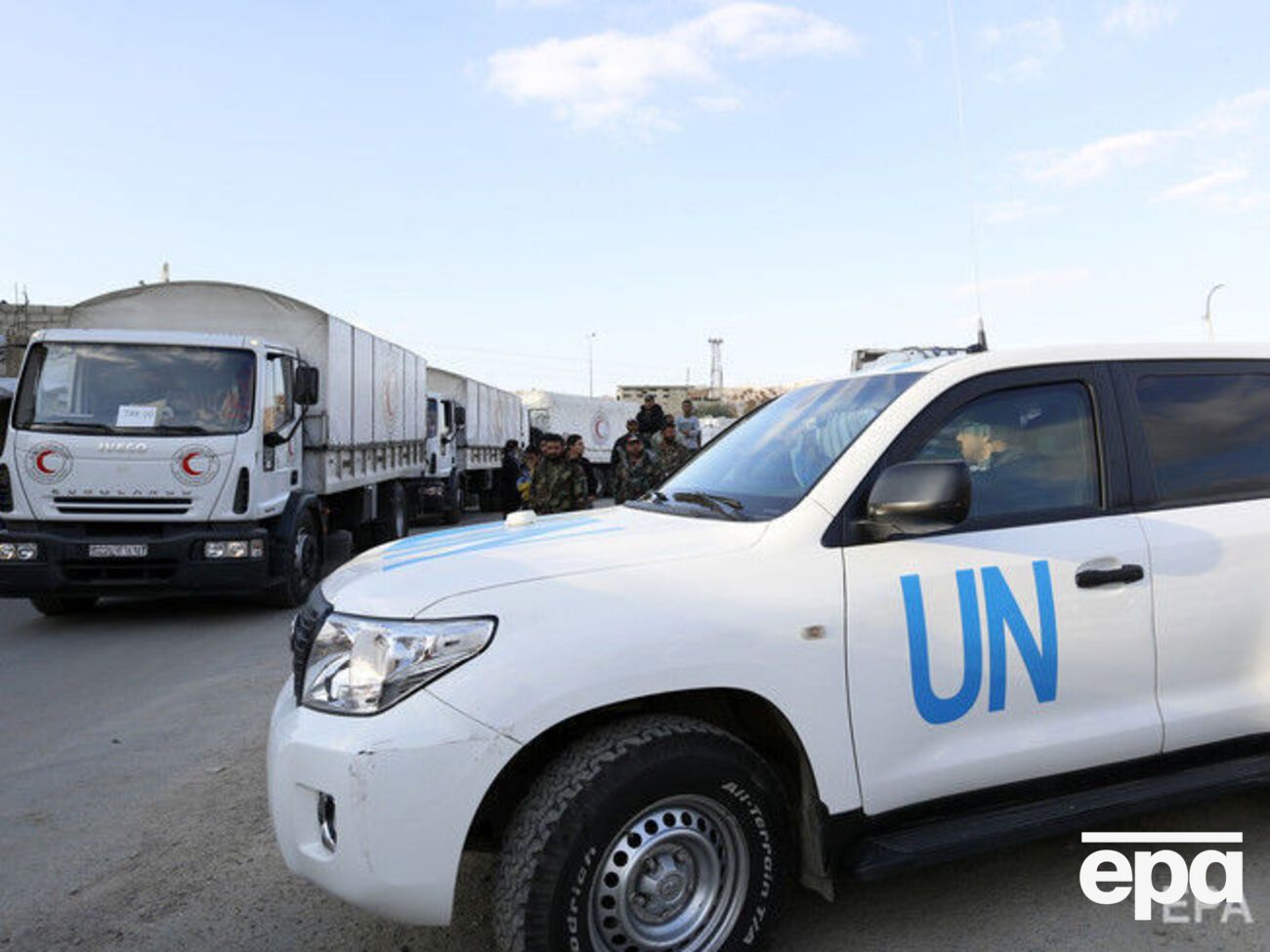 Сирийским беженцам доставили гумпомощь