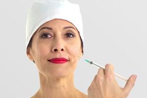 У ролику показали різні методи, які застосовують у пластичній хірургії