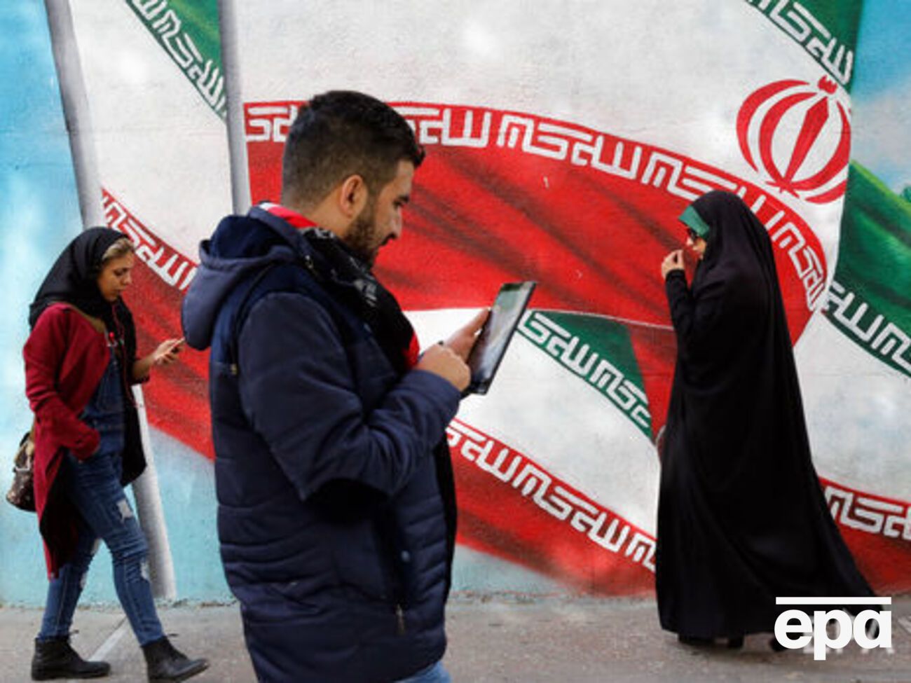 США возобновили санкции против Ирана, принятые в 2015 году