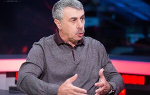 Комаровский отметил, что в Украине люди "блуждают без прописок куда хотят"