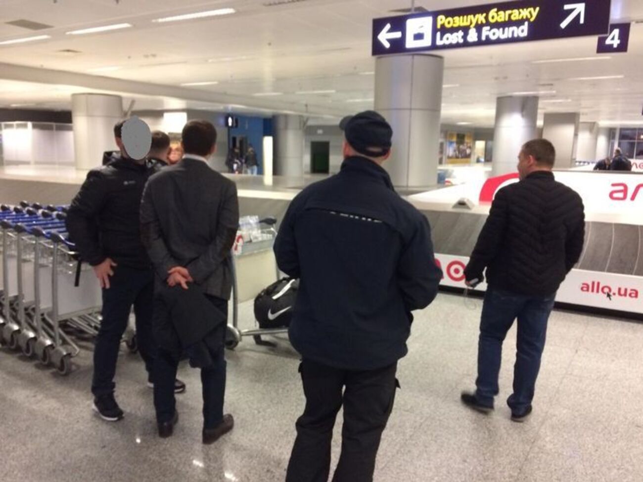 5 листопада підозрюваного в шахрайстві передали українським правоохоронцям