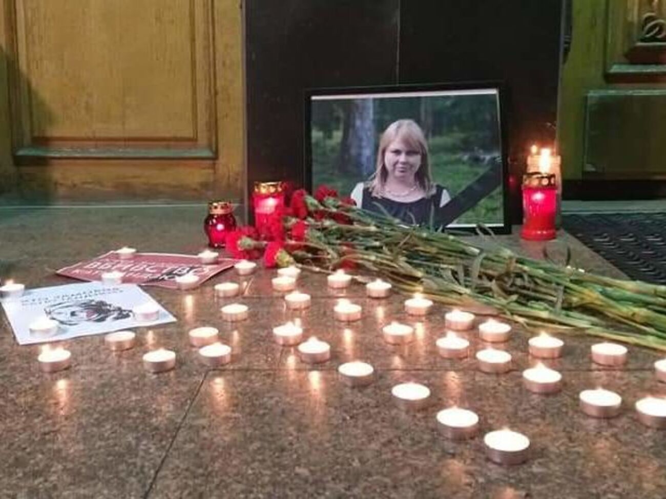 31 июля Гандзюк облили серной кислотой, она перенесла больше 10 операций и умерла 4 ноября