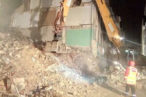 Рятувальники продовжують пошукову операцію