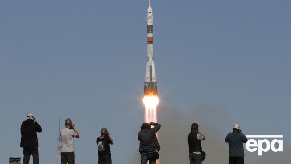 У Казахстані заявили, що можуть відправляти супутники з космодрому Байконур за допомогою російських ракет-носіїв, але Falcon-9 виявився дешевшим