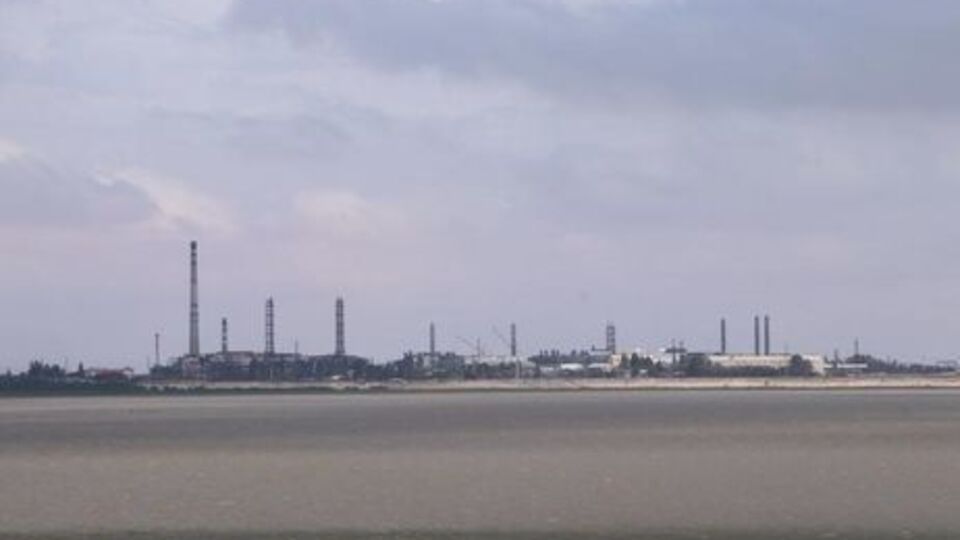 На заводі в Армянську в серпні сталися викиди шкідливих речовин