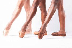 Компанія Freed of London почала випускати пуанти різних відтінків