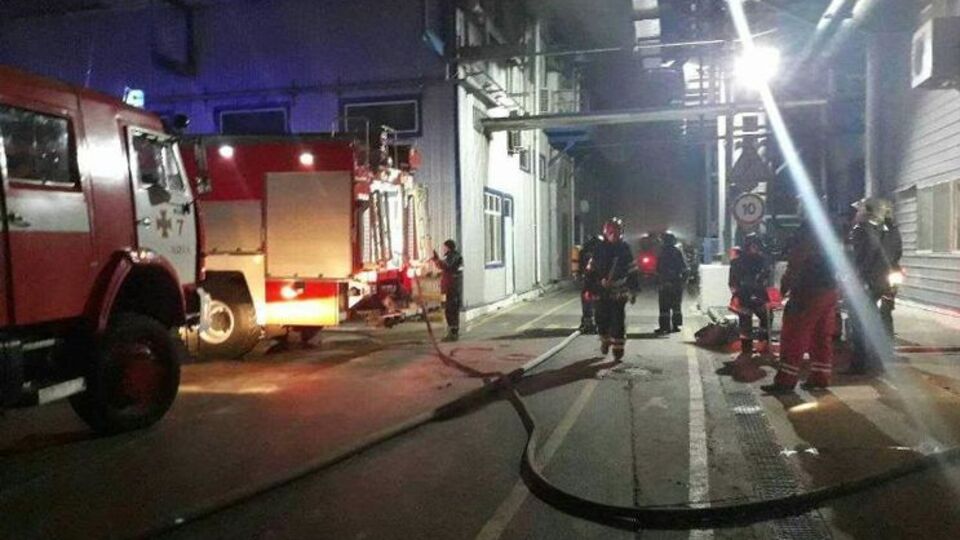 Пожар ликвидировали на площади 1,5 тыс. м²
