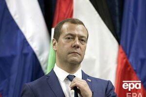 Медведев: Россия приспособилась к санкциям