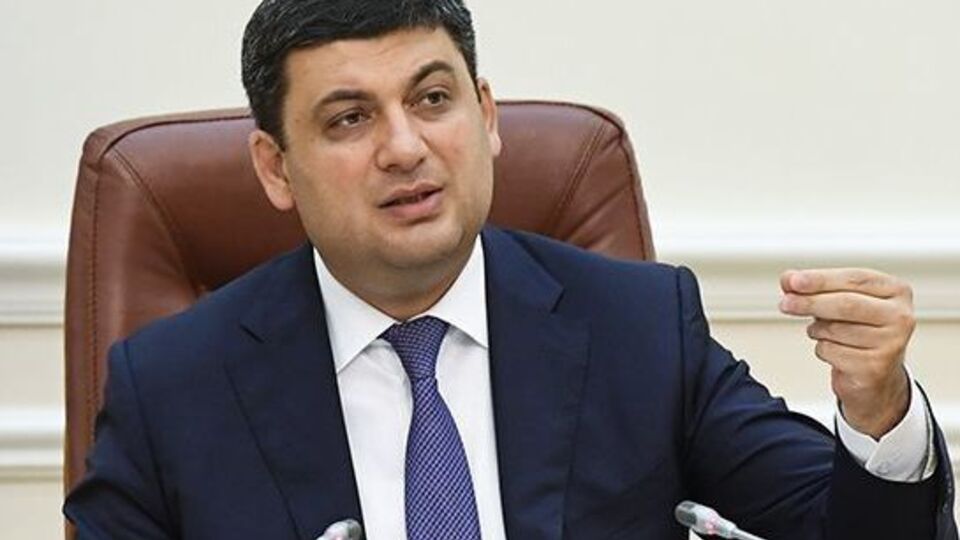 Гройсман подчеркнул, что "ни ветераны, ни их проблемы не могут просто ждать"