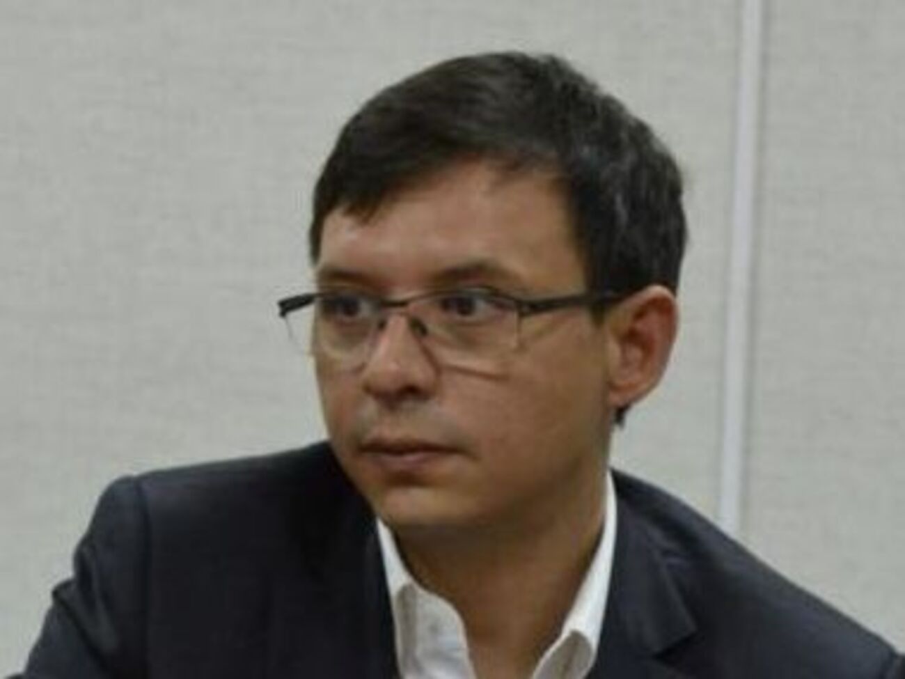 Евгений Мураев:&nbsp;Неважно, каких цветов&nbsp;&ndash; республиканских или демократических&nbsp;&ndash; ошейник, на который они нас посадили