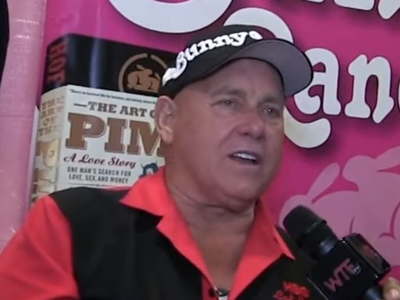 Хоф скончался в возрасте 72 лет