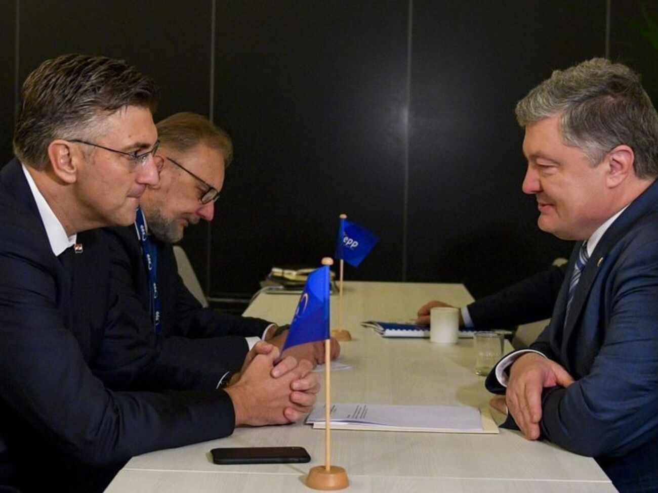 Пленкович і Порошенко зустрілися у Фінляндії