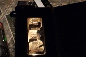 Бережна заявила, що виявлене у неї золото куплене в Луганську