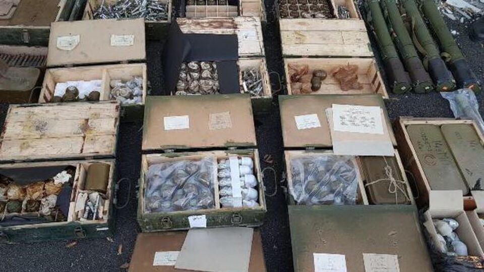Общий вес изъятого вооружения достигает пяти тонн