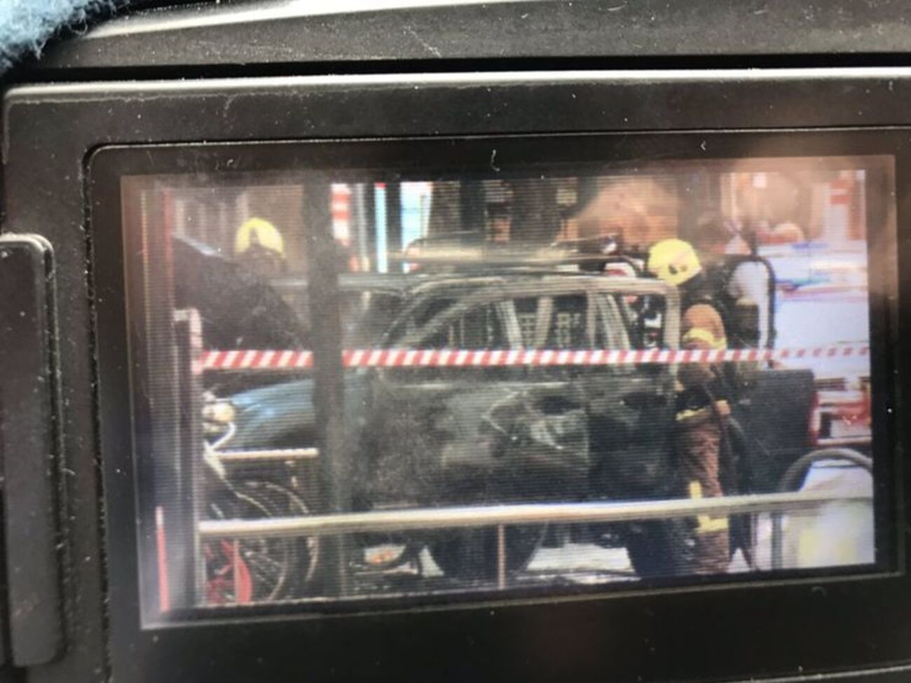 Поліція австралійського штату Вікторія повідомила, що правоохоронці стріляли у нападника і поранили його