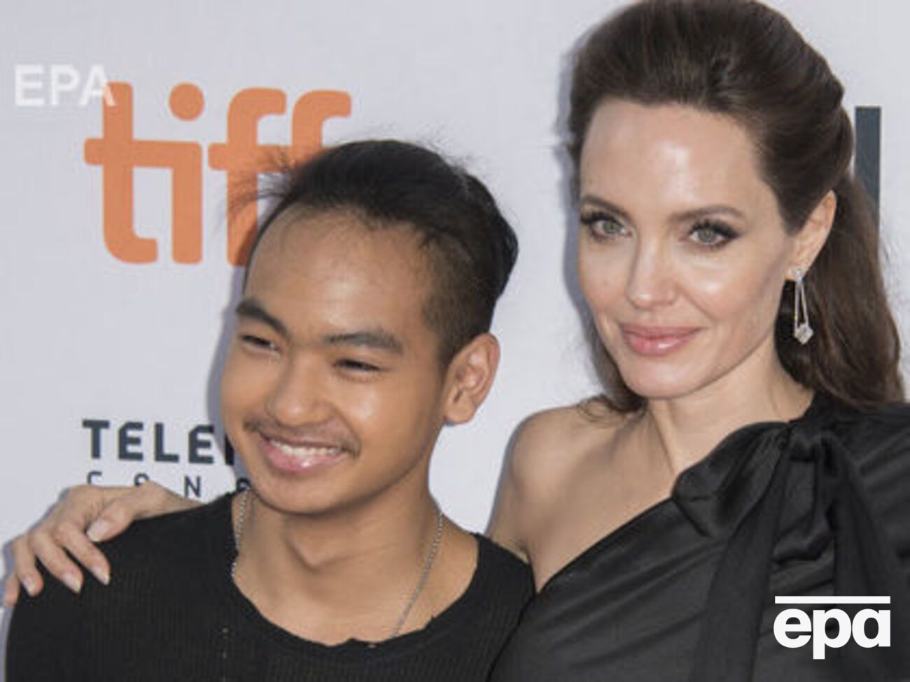 Син Джолі хоче навчатися в Сеулі – ЗМІ