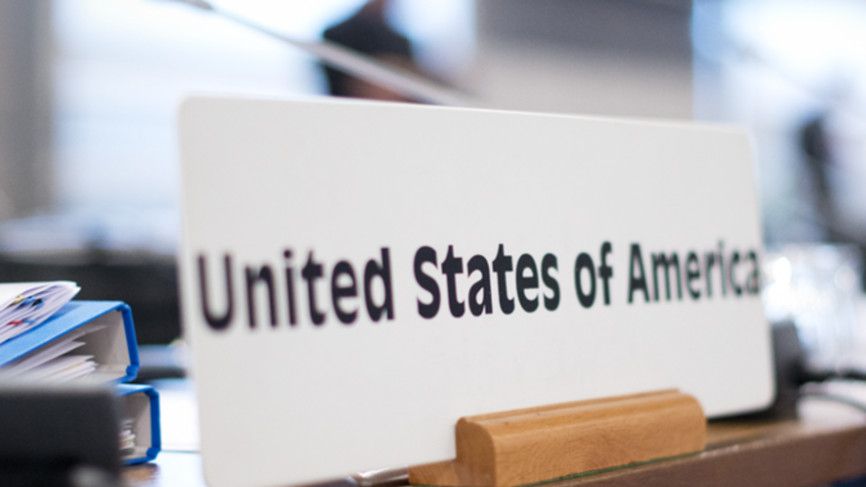 США пообещали сохранить санкции против России