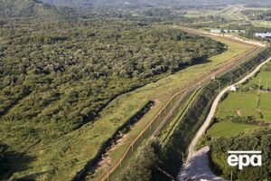 У кожної сторони вздовж кордону було розташовано по 11 постів