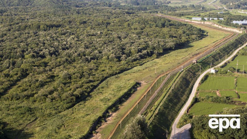 У каждой стороны вдоль границы было расположено по 11 постов