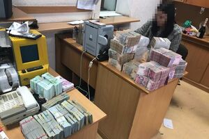 Щорічний обіг конвертцентру становив 50 млн грн