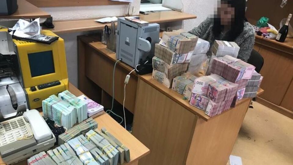 Щорічний обіг конвертцентру становив 50 млн грн