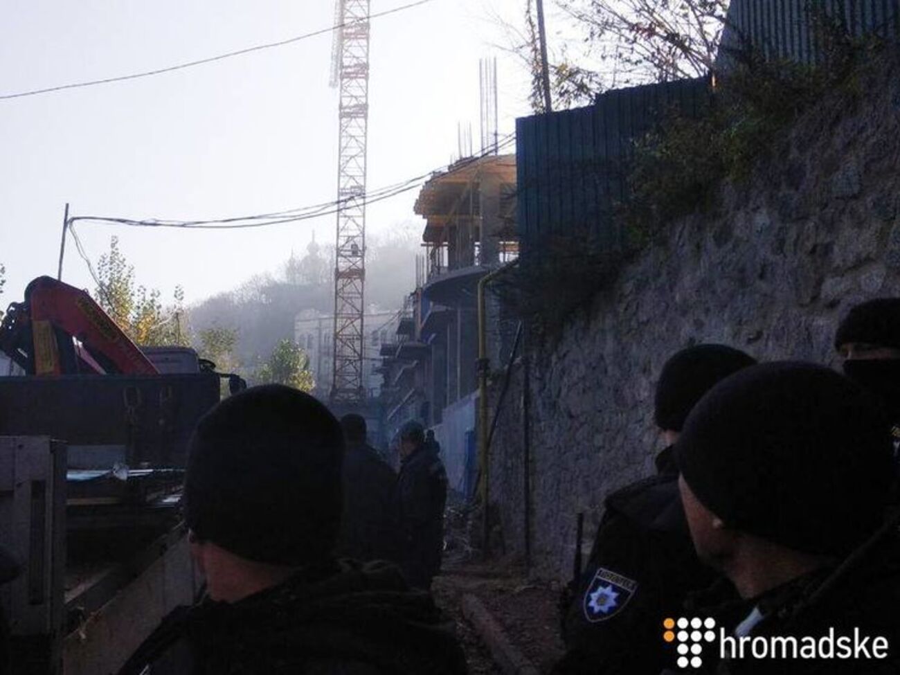 Инцидент произошел на месте застройки на Андреевском спуске