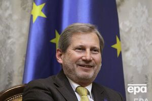От Еврокомиссии соглашение подписал еврокомиссар по вопросам политики соседства и переговоров о расширении Йоханнес Хан