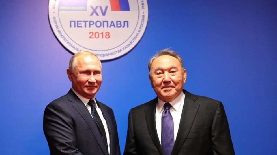 Путін і Назарбаєв відвідали виставку 9 листопада