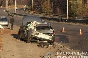 Унаслідок ДТП машину розвернуло