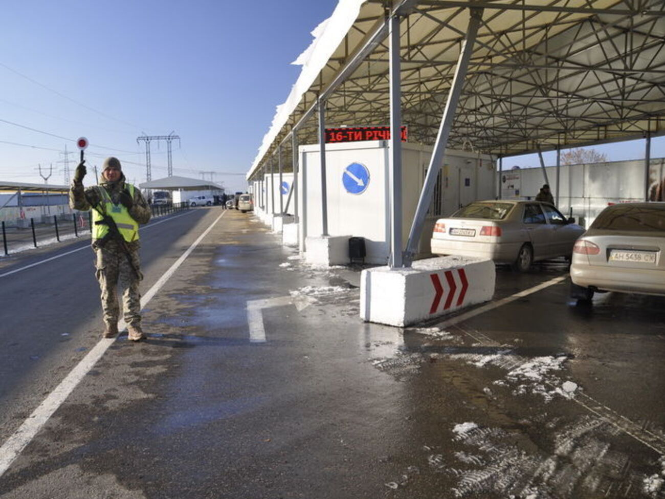В связи с введением военного положения Украина усилила пограничный режим