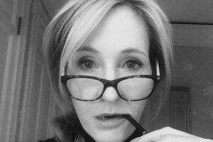 Роулінг: Ага, зато этот человек скромный аж некуда