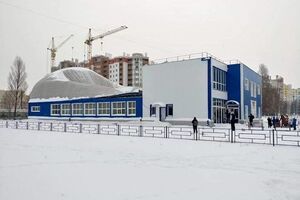 Жданов повідомив, що дах спортивної школи обвалилася через сніг