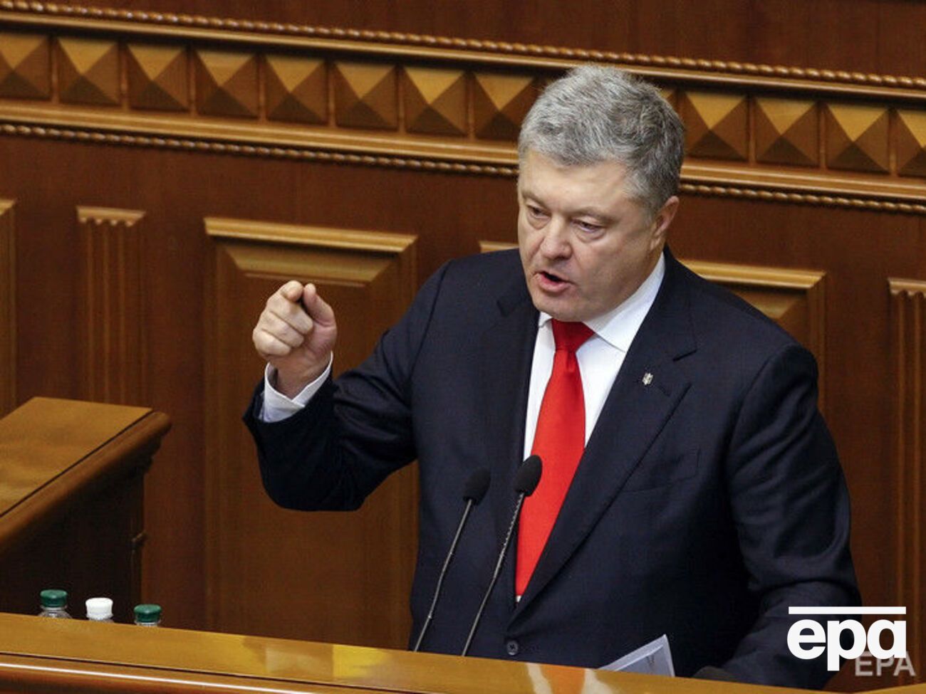 Порошенко:&nbsp;Путин должен уйти с нашей земли и оставить нас в покое