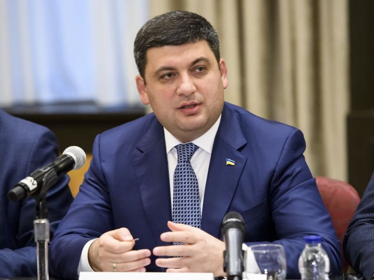 Гройсман: Поручил безотлагательно провести расследование