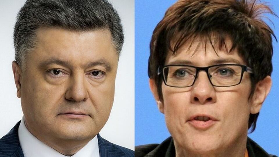 Порошенко поспілкувався з Крамп-Карренбауер у телефонному режимі