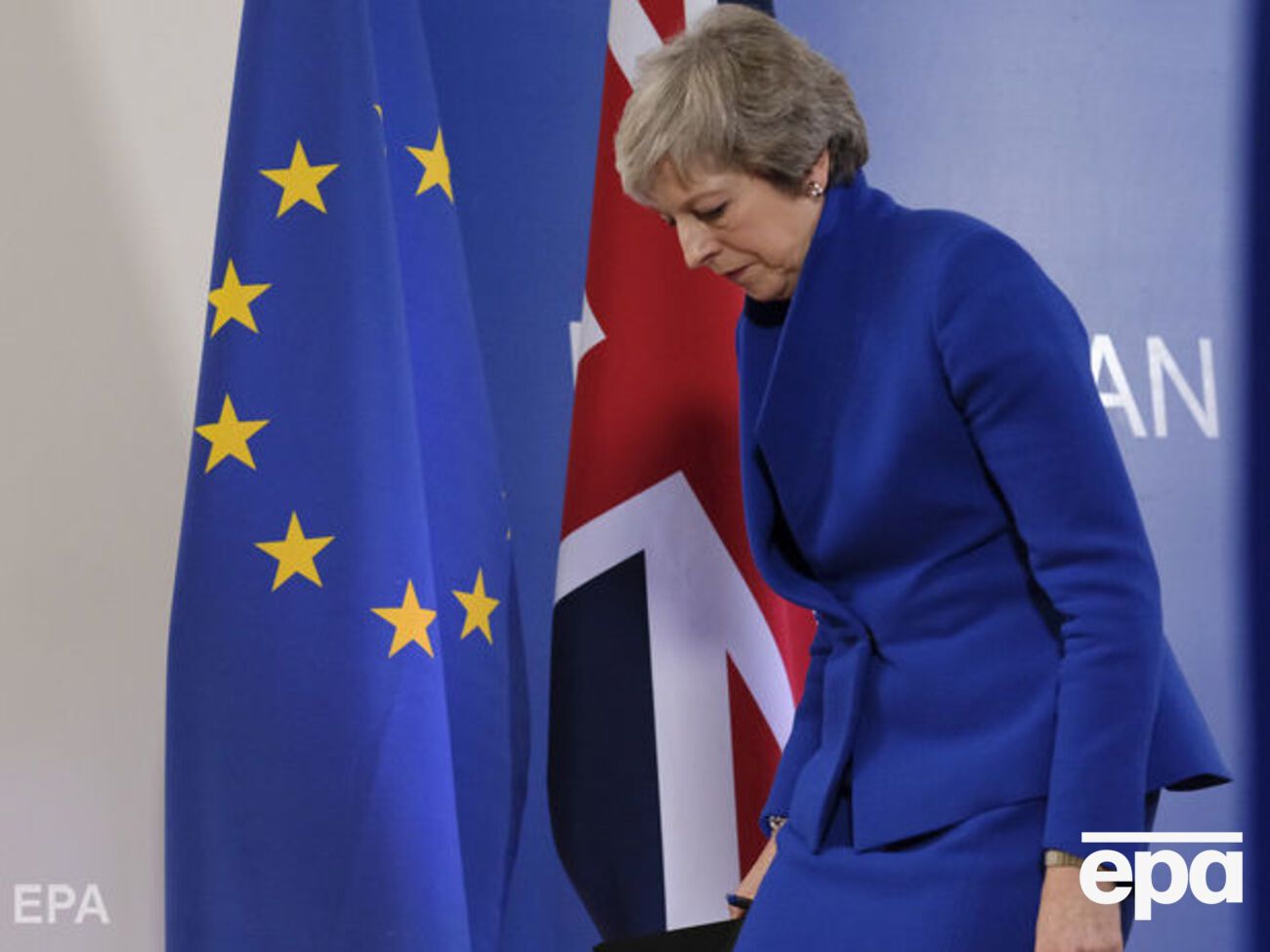 Британские лейбористы заявили, что проект сделки Мэй "катастрофичен"