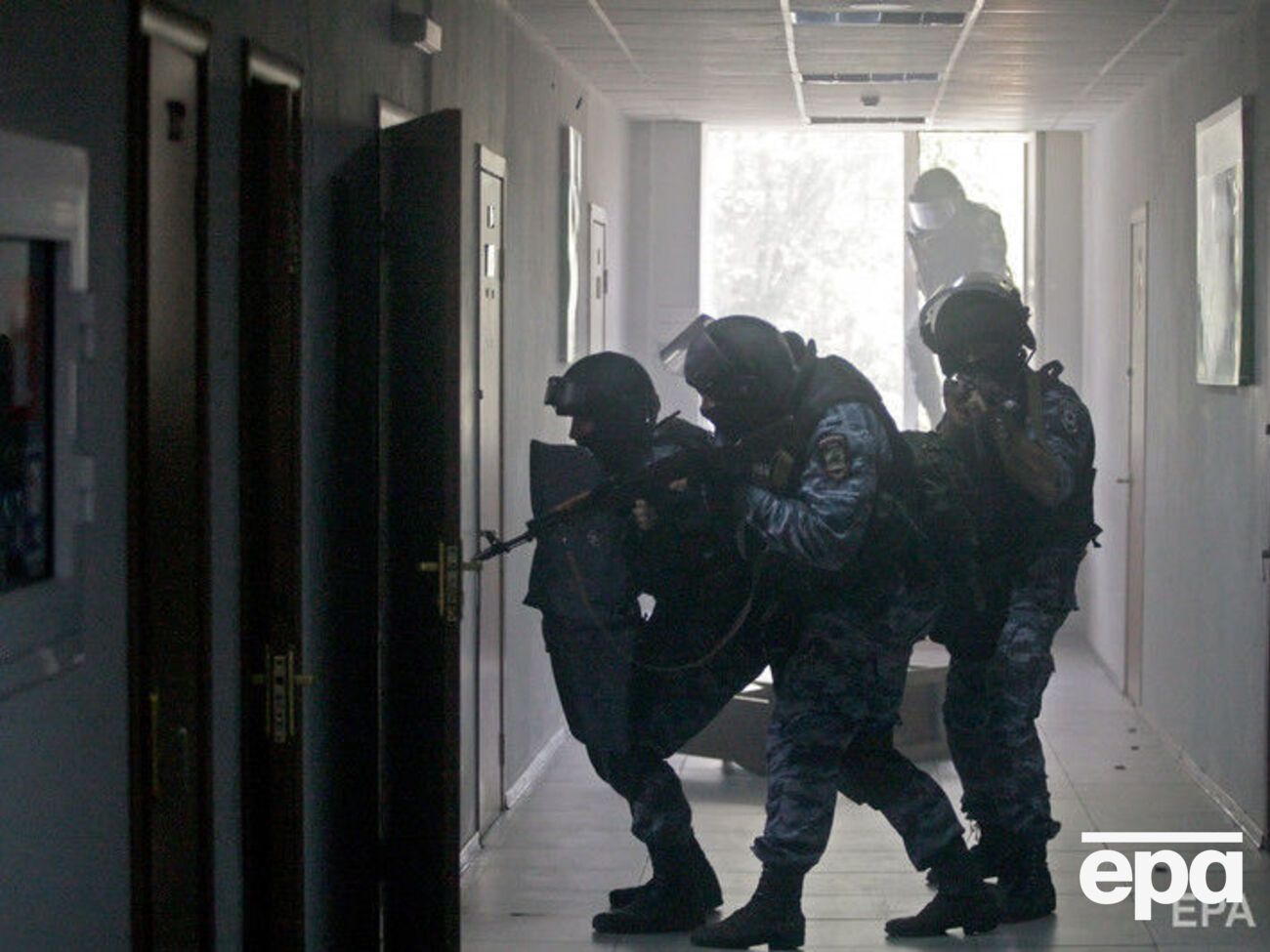 Разведка Минобороны: Через подконтрольные боевикам СМИ местным жителям Донбасса навязывается убеждение в активизации боевых действий по вине Объединенных сил