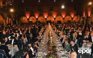 У Стокгольмі та Осло відбулися церемонії вручення Нобелівських премій. Фоторепортаж