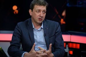 Олесь Доний: У нас не только януковичи и порошенки стремились во власть. Тысячи украинцев мечтают туда попасть с той же целью – личное обогащение. Это серьезная болезнь общества, и мы ее не вылечим, только сменив президента